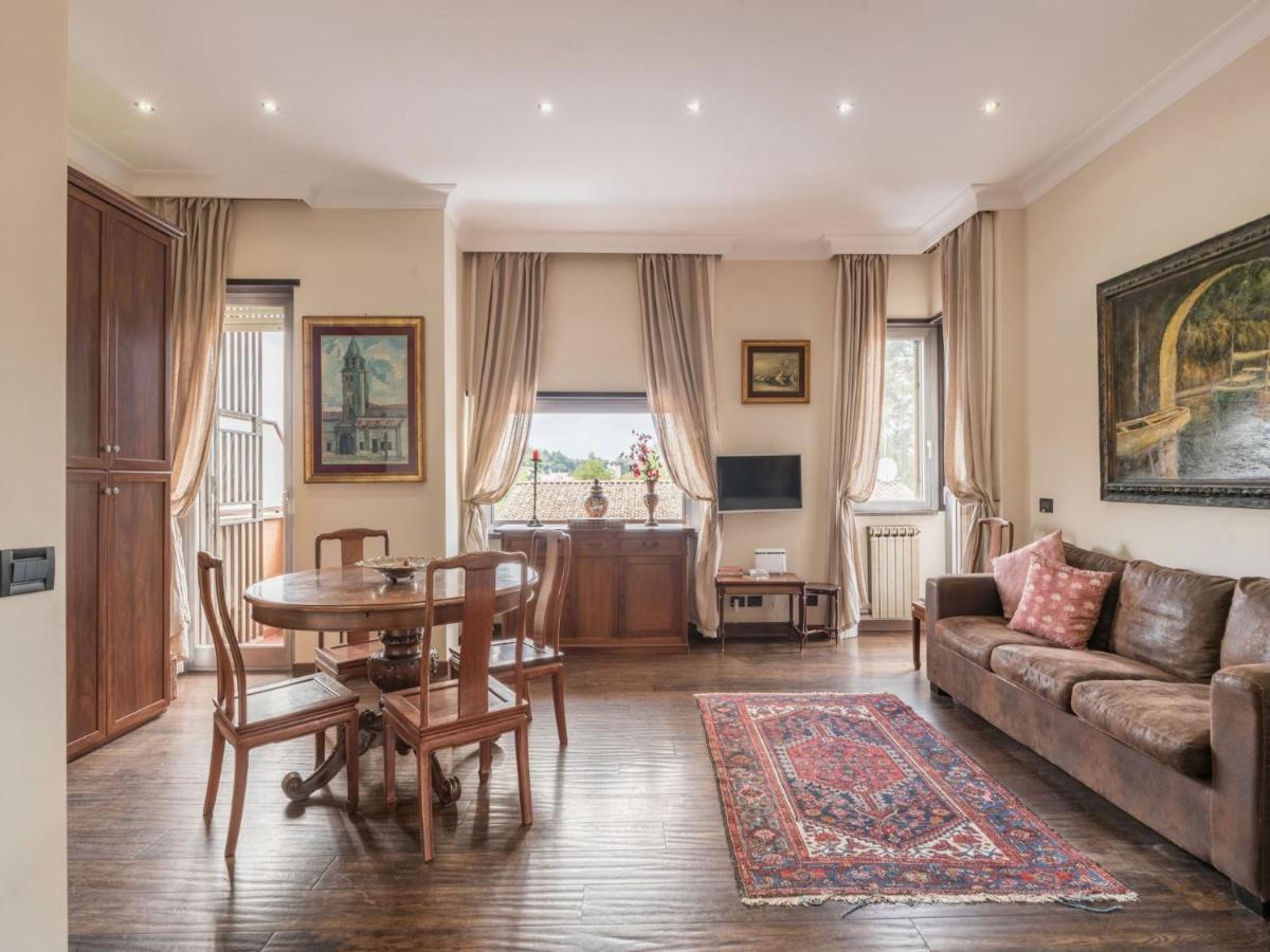 Appartamento The Rent - Elegant Two-bedroom In Via Aurelia *